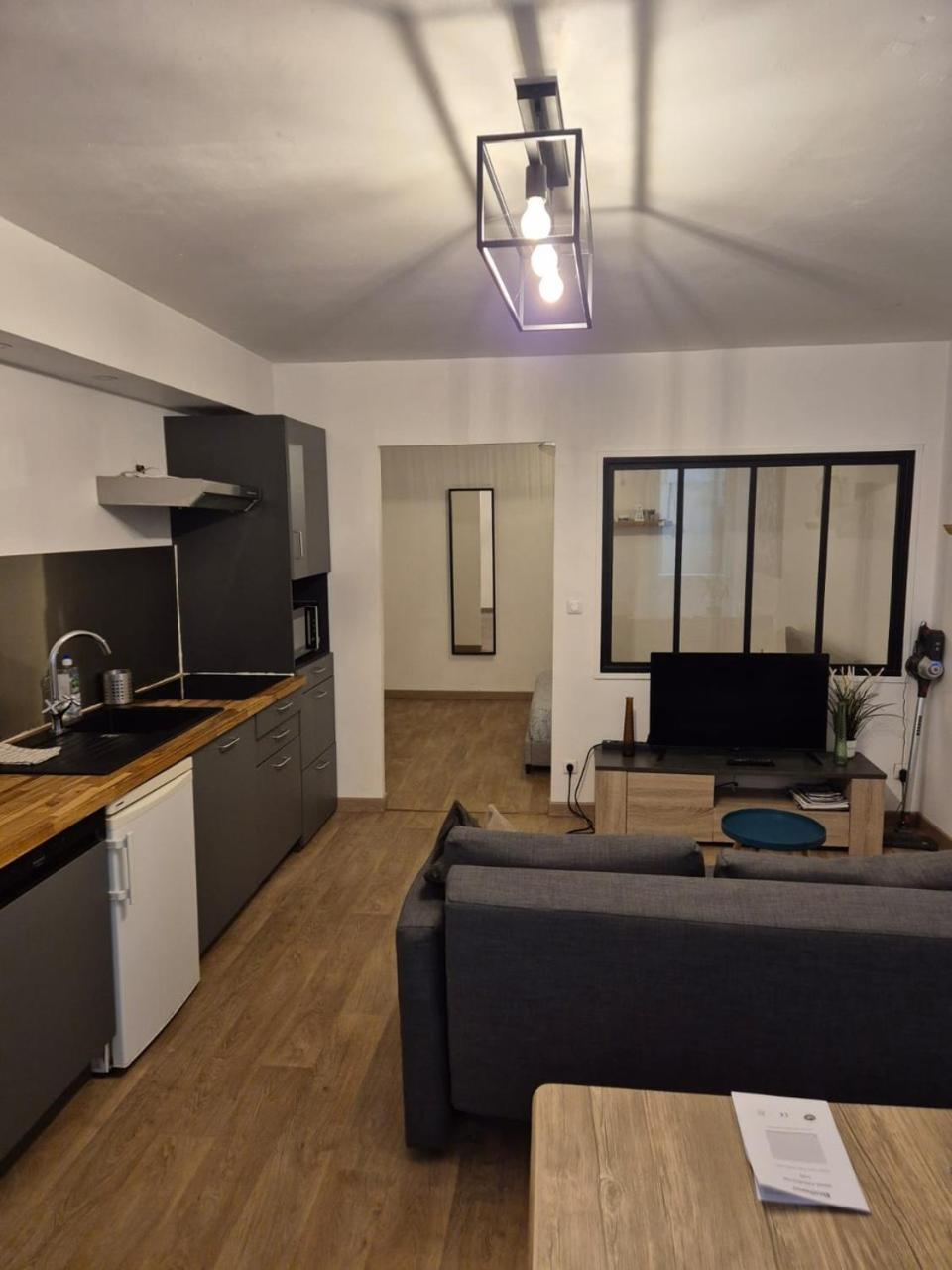 Appartamento T2 moderne hypercentre 40m2, au pied de la cathédrale Auch Esterno foto